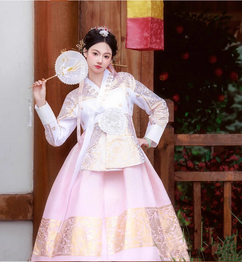 Korean Women Lifestyle - Abito da sposa di fascia alta