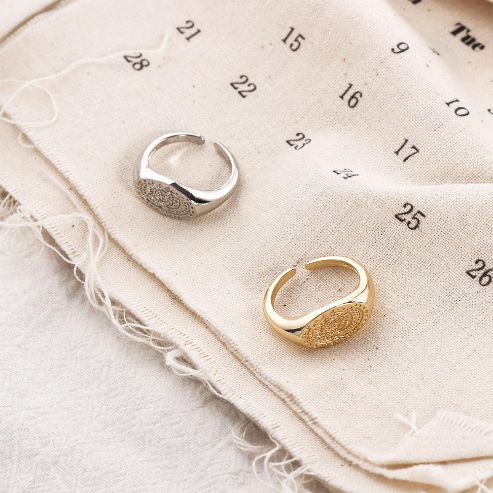 Anello minimalista con motivo  - Korean Women Lifestyle recensione e prezzo